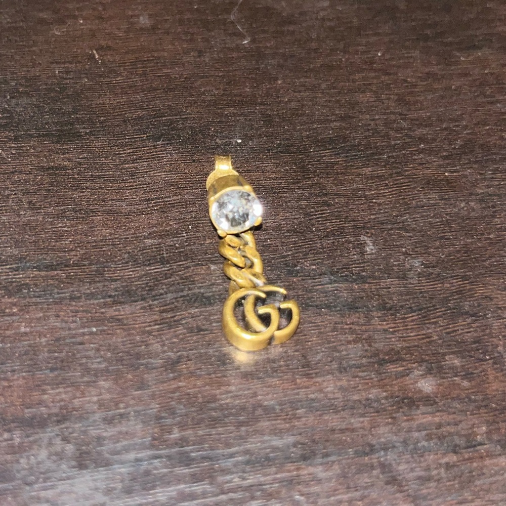 Singular Gucci Earring